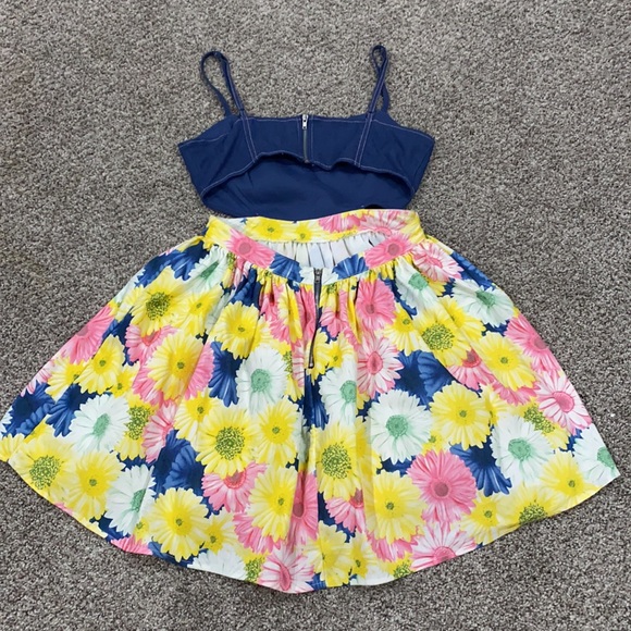 Mustard Seed Floral Dress w/Cutout sides - Picture 8 of 9